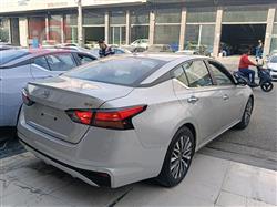 نیسان ئەلتیما